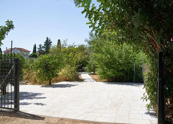 In Mit Garten Und Terrasse By Interhome *