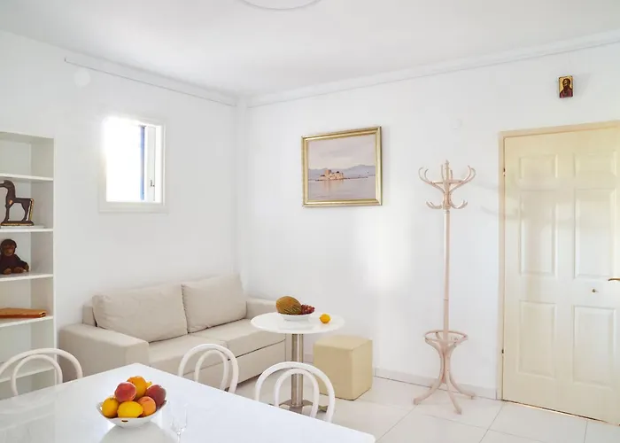 In Mit Garten Und Terrasse By Interhome Appartement Mourátagas